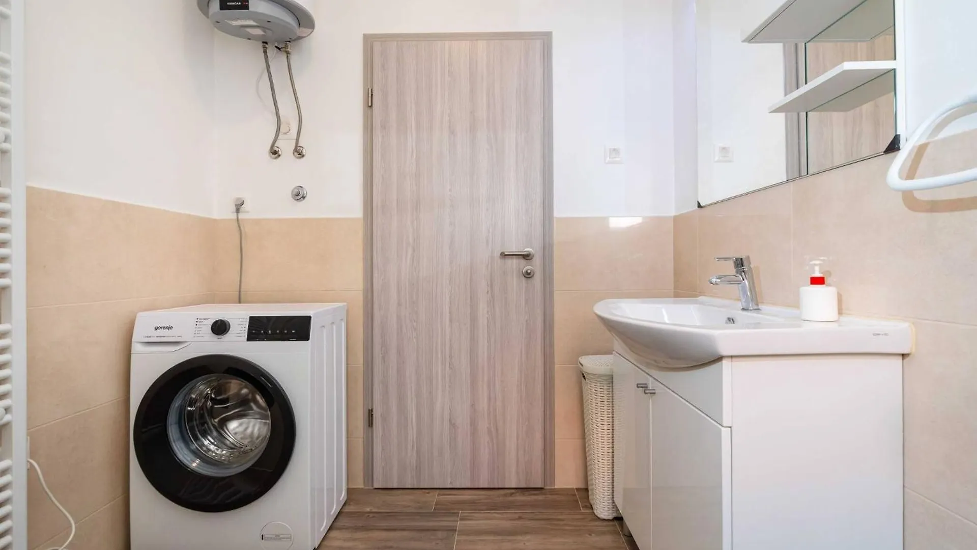 My Dalmatia - Apartment Blagdan One With Private Parking Zadar 0*,  Croatia